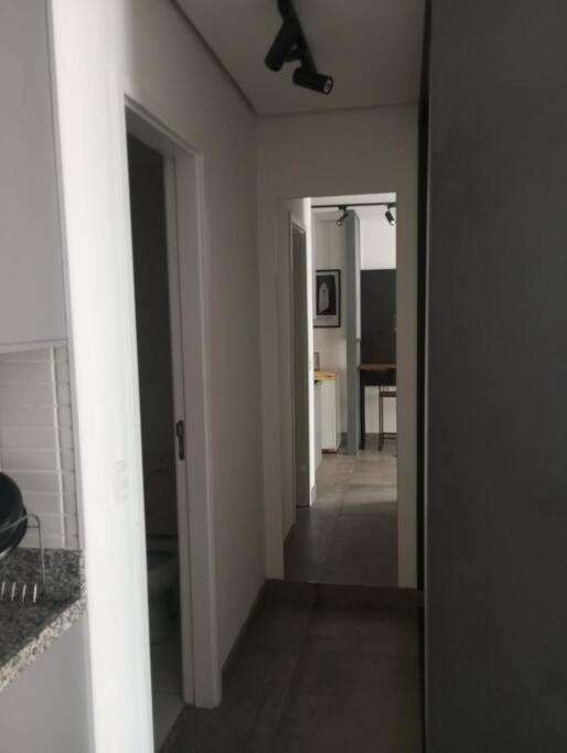 Apartamento Master No Centro De Sao Paulo, Com Garagem Gratis, Ao Lado Do Metro E 25 De Marco *