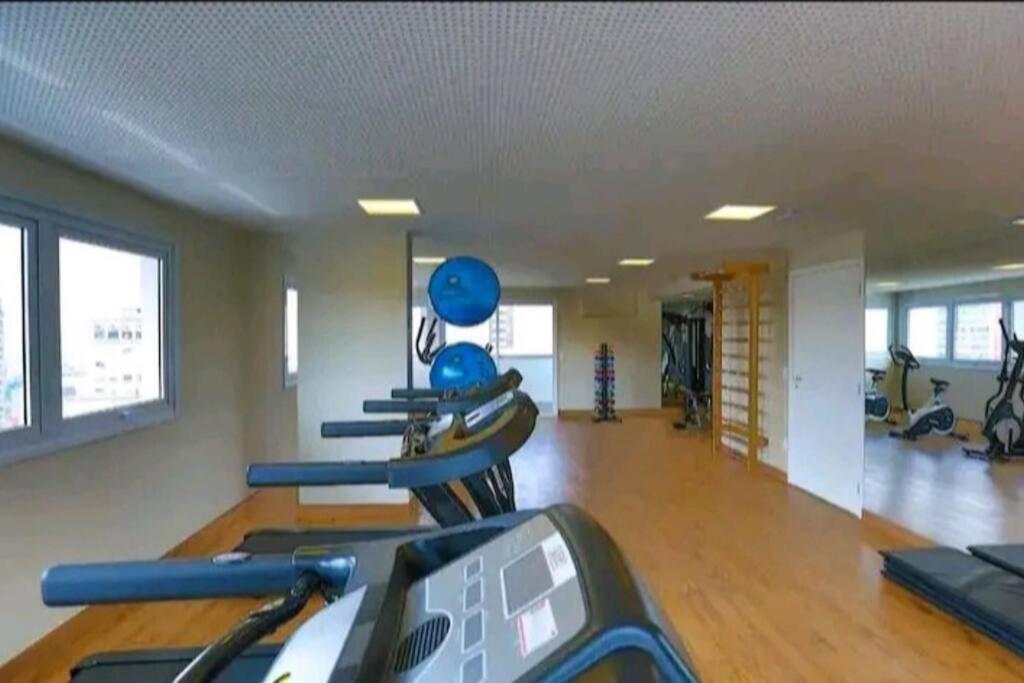 Master No Centro De Sao Paulo, Com Garagem Gratis, Ao Lado Do Metro E 25 De Marco Apartamento *