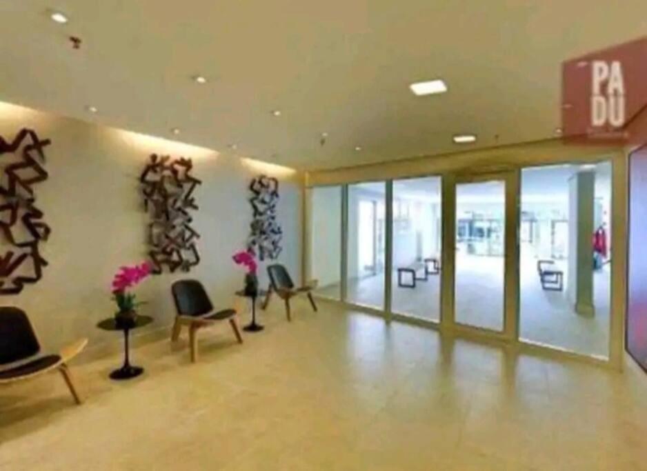 Master No Centro De Sao Paulo, Com Garagem Gratis, Ao Lado Do Metro E 25 De Marco Apartamento *