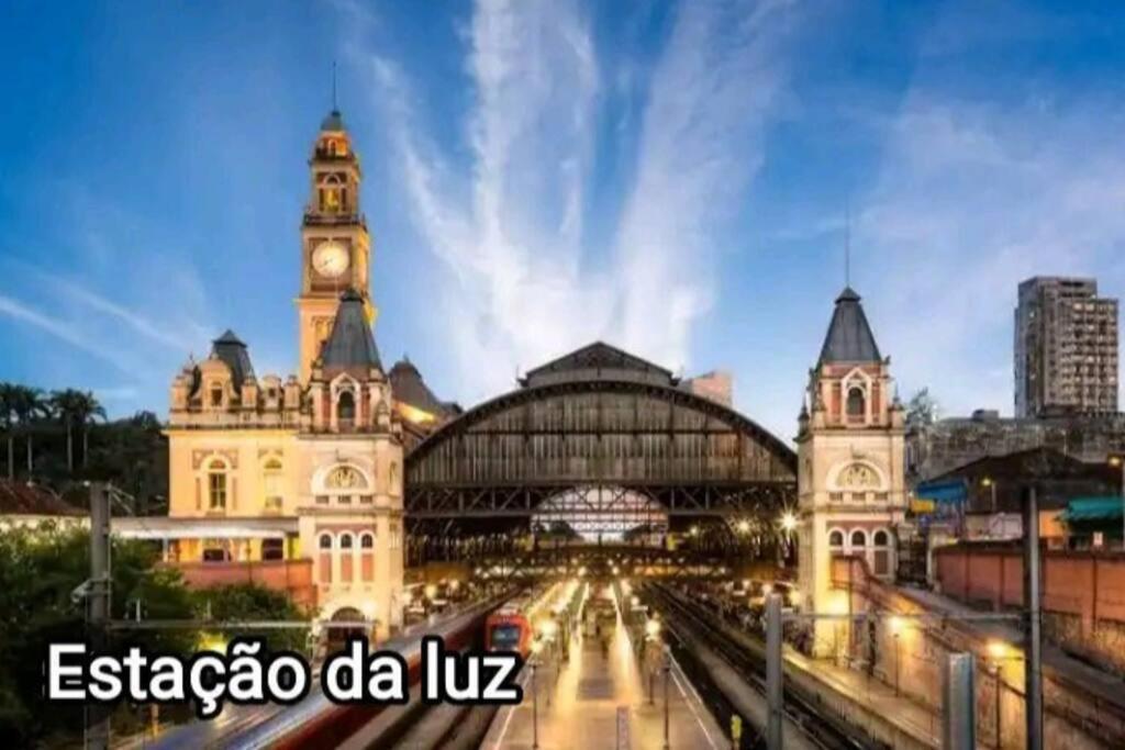 Master No Centro De Sao Paulo, Com Garagem Gratis, Ao Lado Do Metro E 25 De Marco Apartamento São Paulo